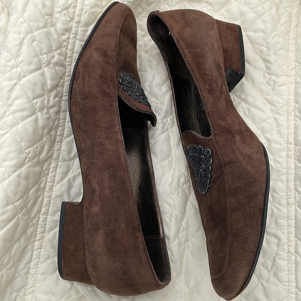 Amalfi Italy Brown & Black Suede Low Heeled Pumps - Size 10B - Picture 4 of 11